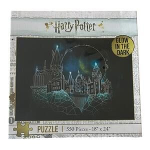 HARRY POTTER GLOW IN THE DARK HOGWARTS 18x24 550 pieces PUZZLE Brand New Sealed